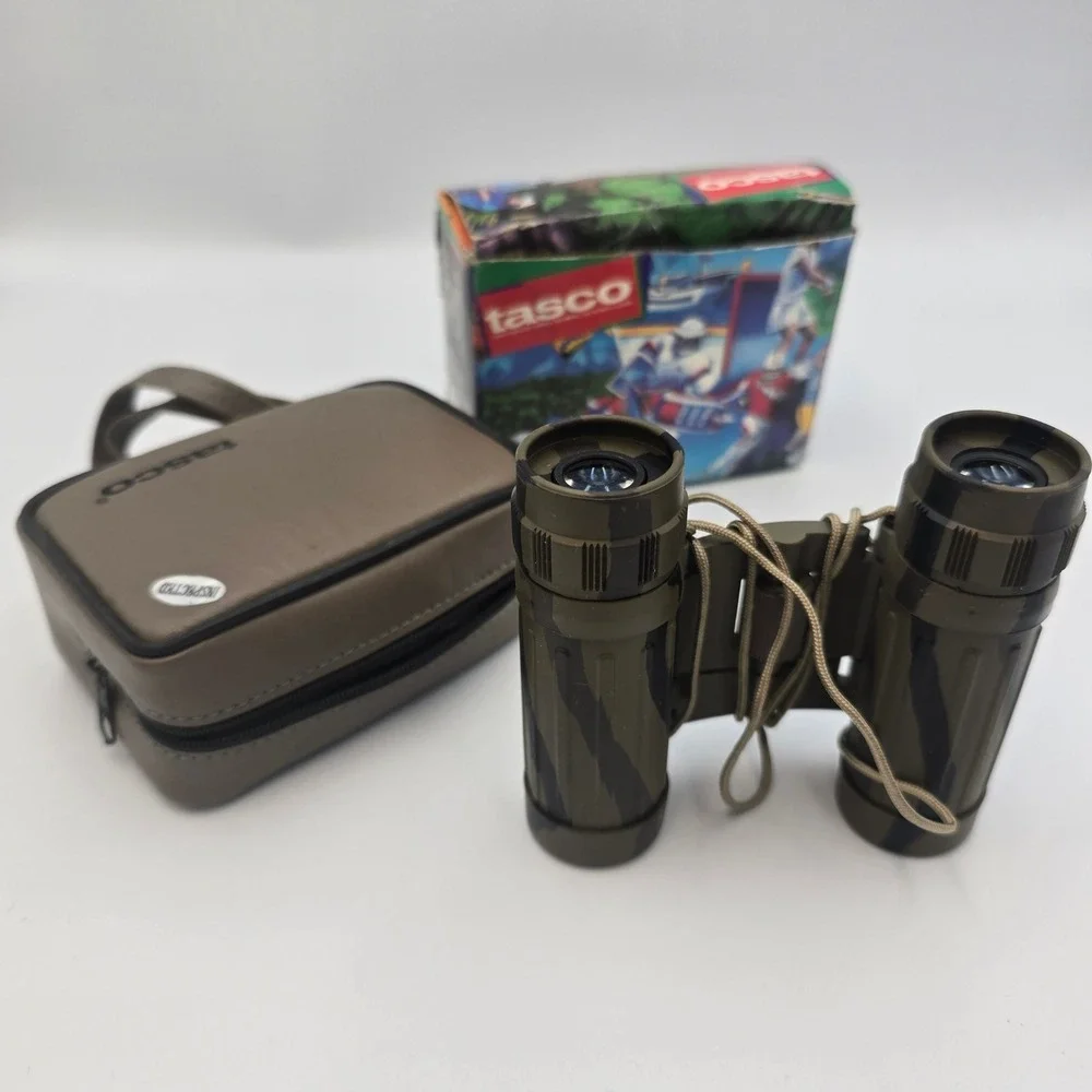 Tasco 8x21mm Compact Camo Rubber Armored Binoculars 165BCR Vintage 1992 Case Box
